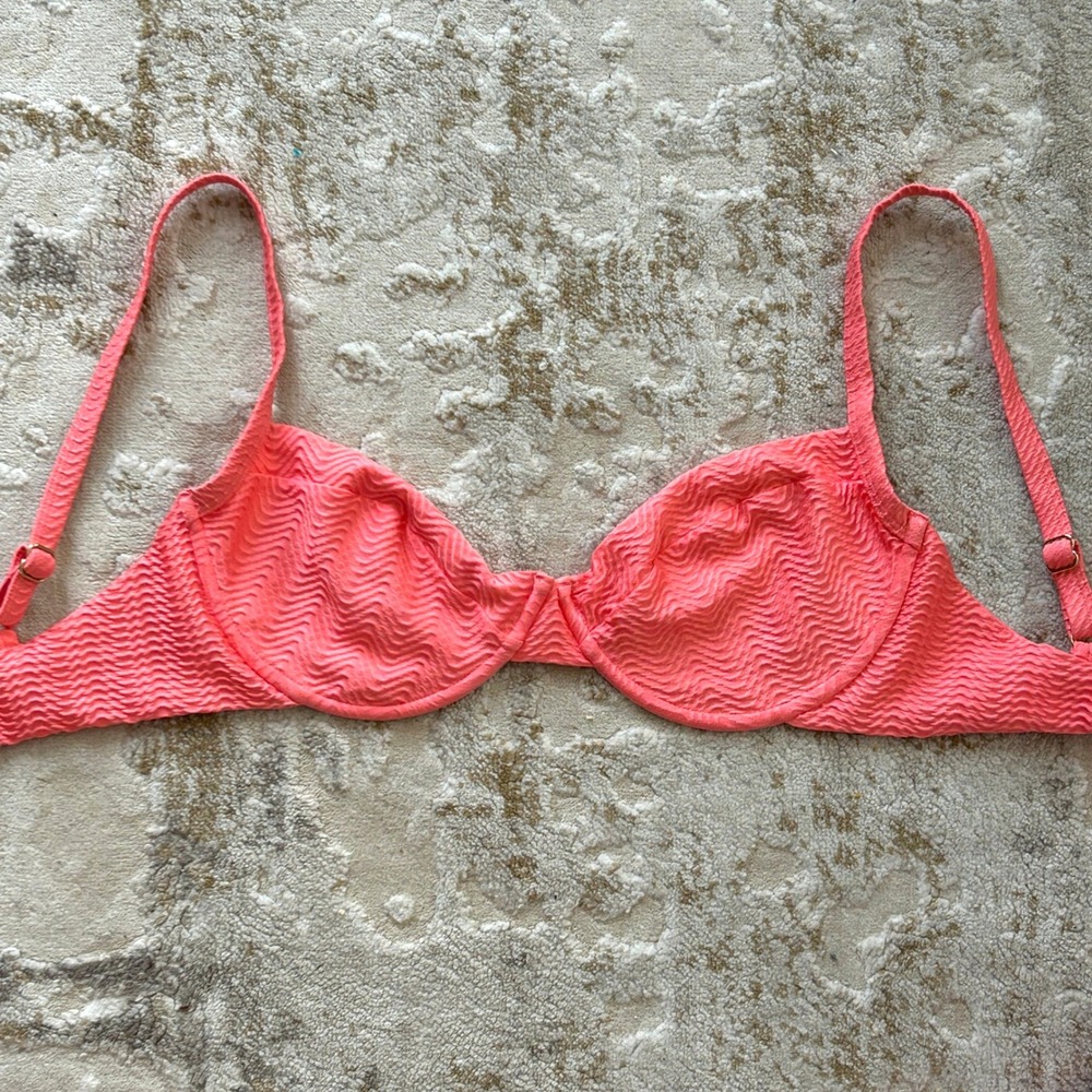 Monday Swimwear Coral Capri Top and Byron Crinkle Mid-rise Cheeky Bikini NWT - V - Picture 5 of 7